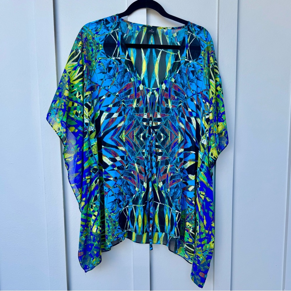 V. FRAAS Black and Blue Patterned Kimono